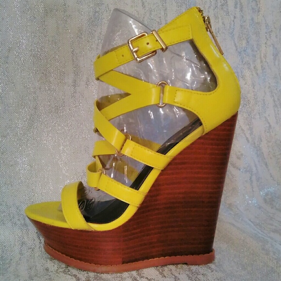 BEBE 6 LEMON YELLOW LEATHER STRAPPY WEDGE HEELS w/ BOX citrine platform - Picture 5 of 10